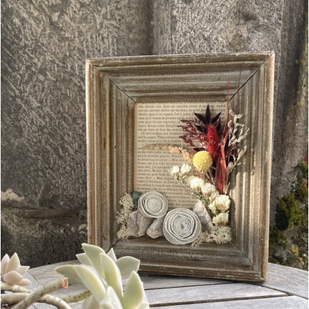 Cadre vintage fleuri ocre-rouge